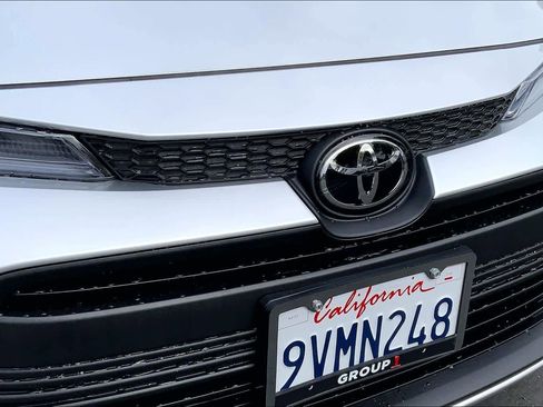 Certified 2025 Toyota Corolla LE image 28