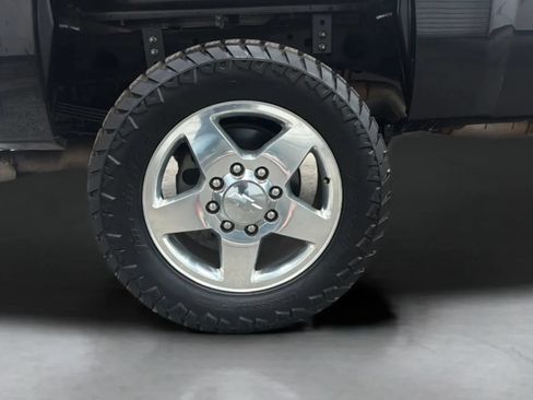 Used 2012 Chevrolet Silverado 2500 LT w/ Interior Plus Package AWD/4WD image 25