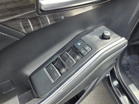 Used 2021 Toyota Highlander Platinum AWD/4WD image 14