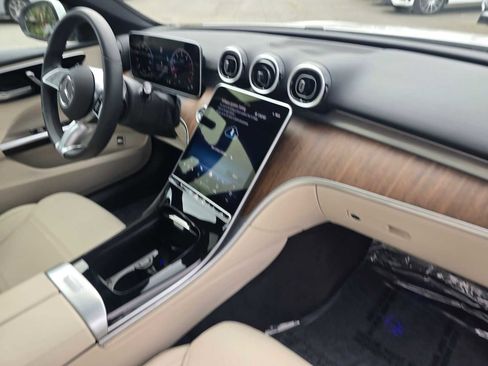 Used 2025 Mercedes-Benz C 300 Sedan image 12