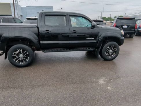 Used 2015 Toyota Tacoma 4x4 Double Cab w/ SR5 Package image 9