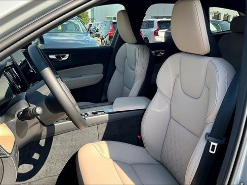 New 2026 Volvo XC60 B5 Plus w/ Protection Package Premier image 23