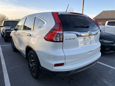 Used 2016 Honda CR-V SE image 4