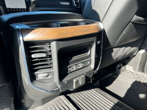 Used 2024 RAM 4500 Laramie AWD/4WD image 31