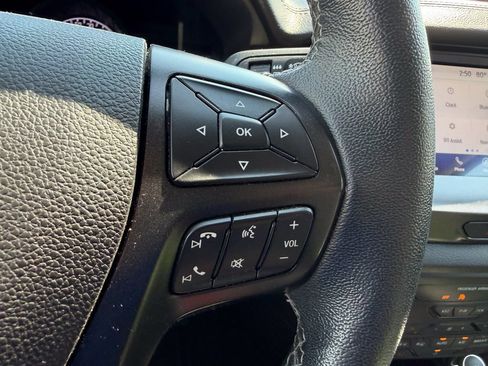 Certified 2021 Ford Ranger Lariat w/ Tremor Off-Road Package AWD/4WD image 27