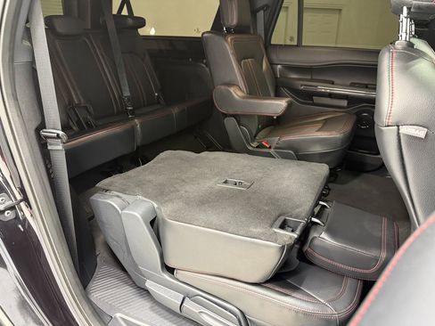 Used 2024 Ford Expedition Max Limited image 35