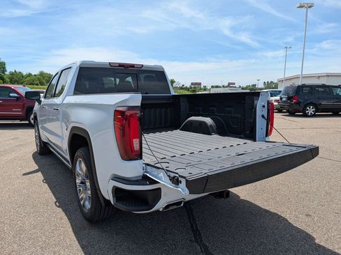 New 2026 GMC Sierra 1500 Denali w/ Denali Reserve Package AWD/4WD image 18