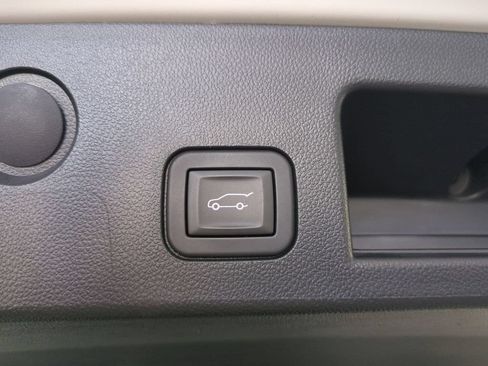 Used 2025 Chevrolet Equinox LT w/ Convenience Package II FWD image 15