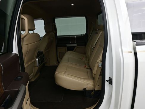 Used 2020 Ford F150 Lariat image 13