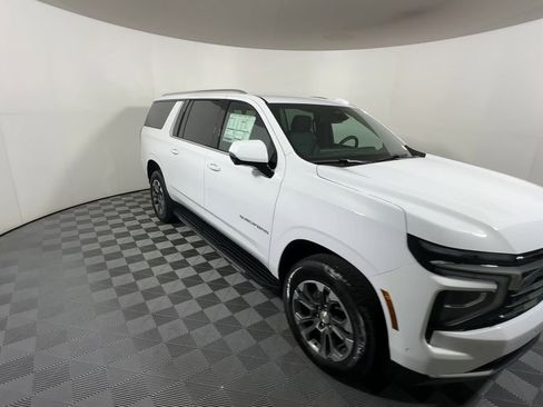 New 2026 Chevrolet Suburban LT w/ Comfort Package image 60