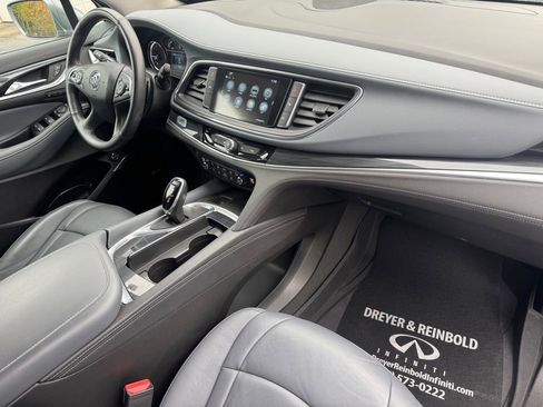 Used 2019 Buick Enclave Premium image 27