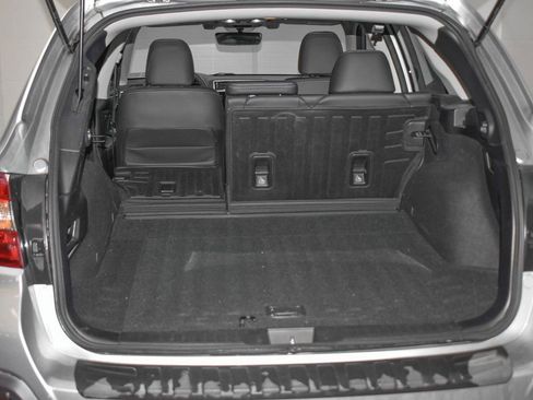 Used 2019 Subaru Outback 3.6R Limited w/ Popular Package #2 image 24