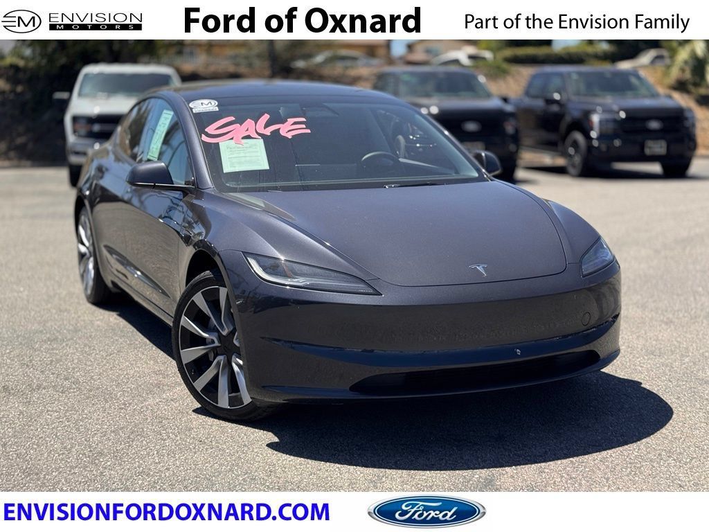 Used 2024 Tesla Model 3 Standard Range RWD image 1