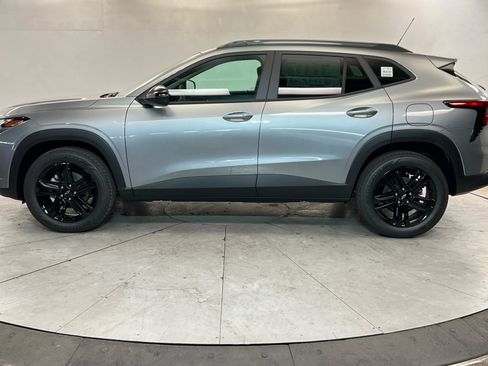 New 2026 Chevrolet Trax ACTIV w/ Driver Confidence Package FWD image 2