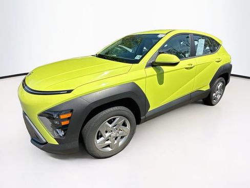 Used 2024 Hyundai Kona SE AWD/4WD image 9
