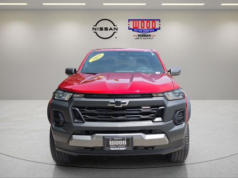 Used 2025 Chevrolet Colorado Trail Boss AWD/4WD image 6