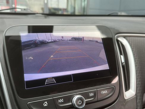 Used 2022 Chevrolet Malibu RS image 36