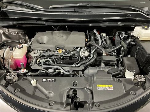 Used 2022 Toyota Sienna LE image 6