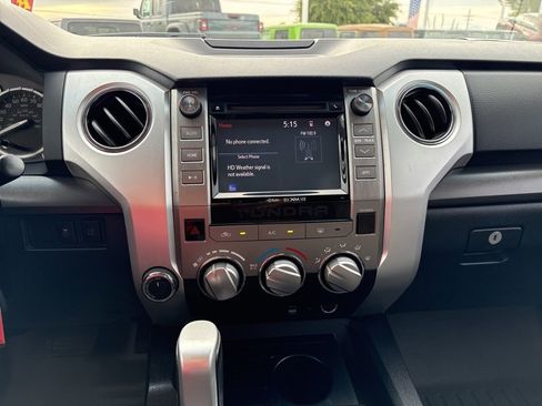 Used 2014 Toyota Tundra SR5 w/ SR5 Upgrade Package AWD/4WD image 32