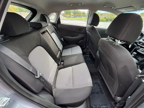 Used 2021 Hyundai Kona SE image 15