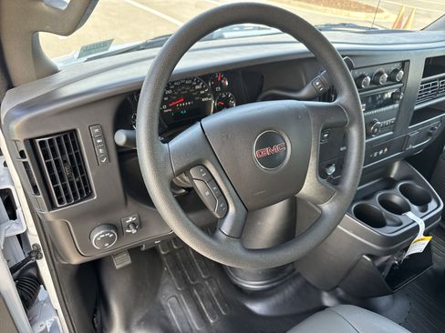 New 2025 GMC Savana 2500 w/ Driver Convenience Package image 18