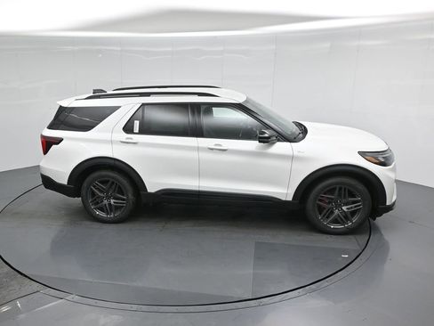New 2026 Ford Explorer ST-Line image 54