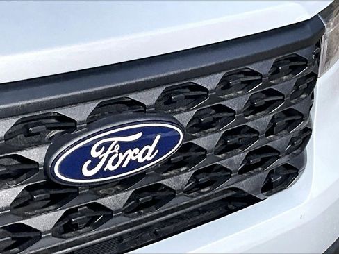 New 2026 Ford Maverick XL w/ Equipment Group 101A image 32