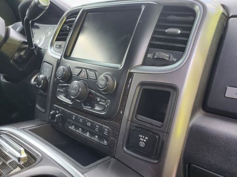 Used 2017 RAM 3500 Laramie Longhorn AWD/4WD image 34