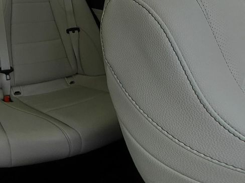 Used 2022 Mercedes-Benz GLE 350 4MATIC image 14