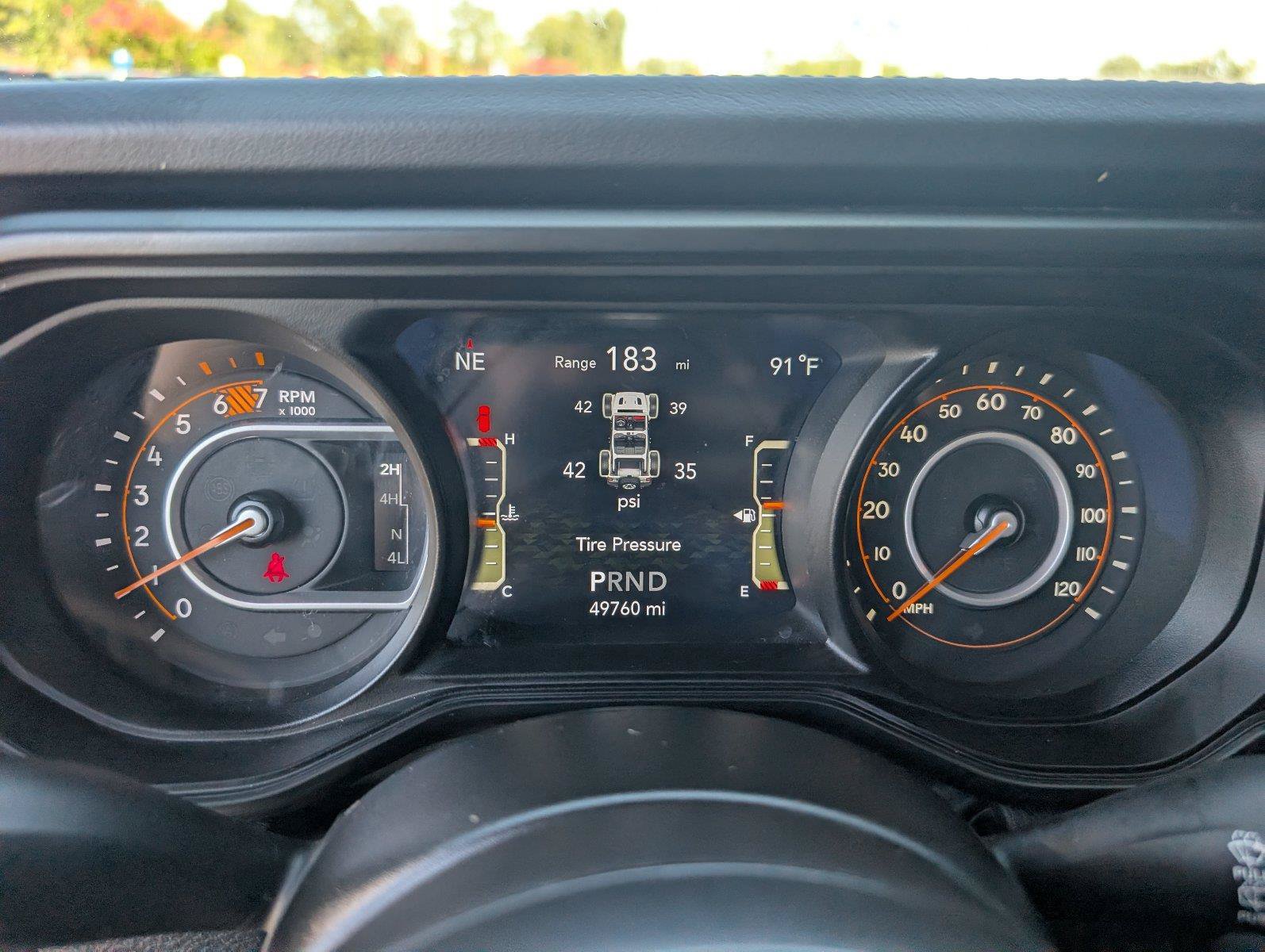Used 2025 Jeep Wrangler Unlimited Rubicon AWD/4WD image 32
