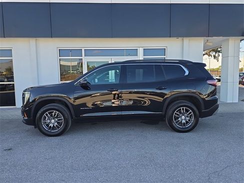 Used 2025 GMC Acadia Elevation image 4