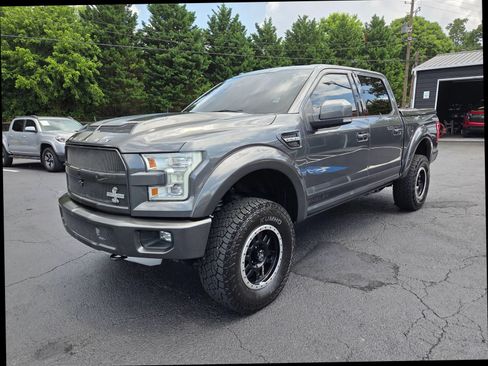 Used 2017 Ford F150 Lariat w/ Equipment Group 502A Luxury AWD/4WD image 3