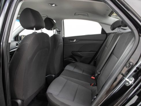 Used 2018 Hyundai Accent SE FWD image 13