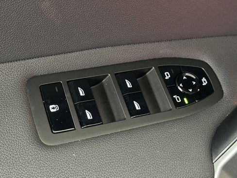 Used 2026 BMW iX M70 image 12