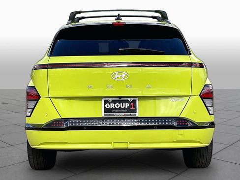 Used 2025 Hyundai Kona Limited FWD image 4