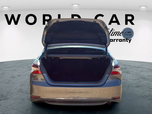 Used 2021 Toyota Camry LE FWD image 37