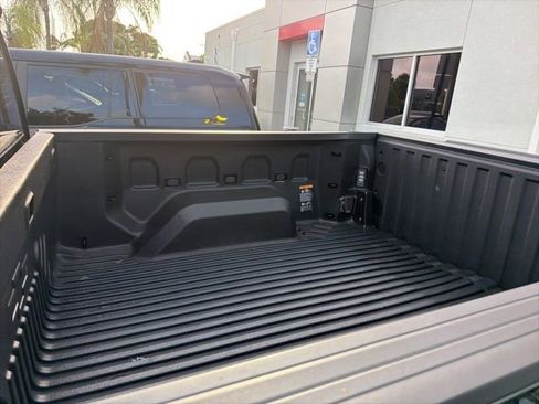 Used 2025 Chevrolet Silverado 1500 LT RWD image 4