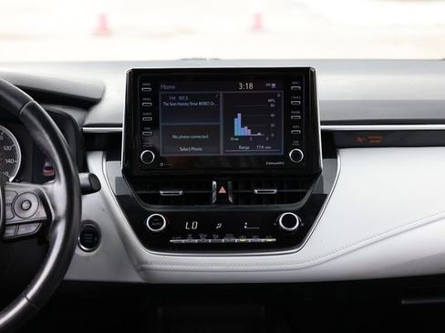 Used 2021 Toyota Corolla SE image 40