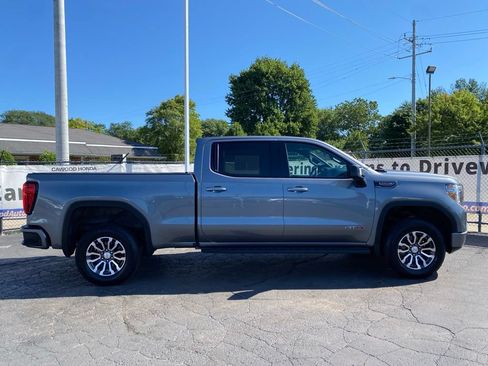 Used 2022 GMC Sierra 1500 AT4 w/ AT4 Premium Package AWD/4WD image 2