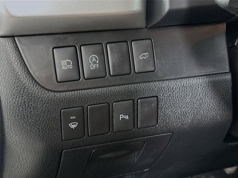 Used 2017 Toyota Highlander Limited AWD/4WD image 14