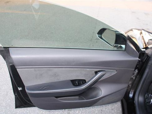 Used 2019 Tesla Model 3 Long Range image 11