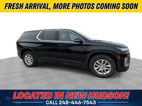 Used 2023 Chevrolet Traverse LS w/ Safety Package AWD/4WD image 3