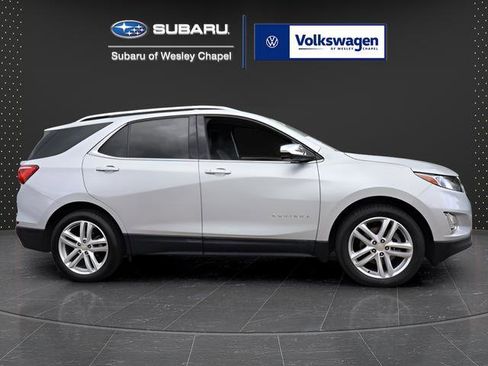 Used 2020 Chevrolet Equinox Premier FWD image 9