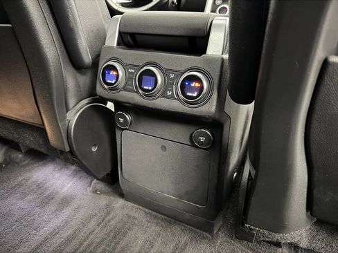 Used 2020 Land Rover Discovery HSE AWD/4WD image 43