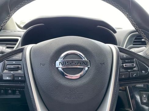 Used 2018 Nissan Maxima Platinum image 15