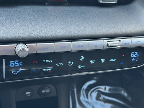 Used 2024 Hyundai Ioniq 5 SE image 21