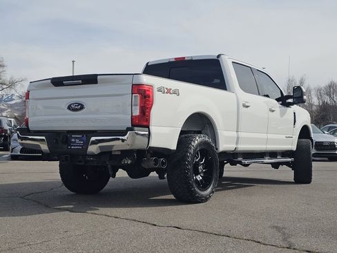 Certified 2019 Ford F250 Lariat w/ Lariat Value Package image 23