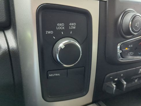 Used 2018 RAM 2500 Big Horn image 28