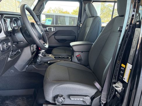 New 2026 Jeep Gladiator Sport image 11