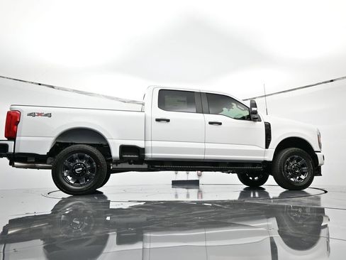 New 2026 Ford F350 XL w/ XL Chrome Package AWD/4WD image 37